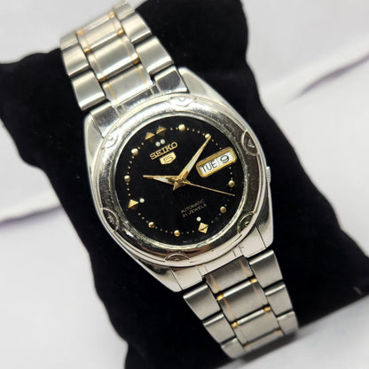 Vintage 1997 Original Seiko 5 Automatic 7S26-6030 Black face 21 Jewels Day-Date Japanese Men's Wrist Watch OG274