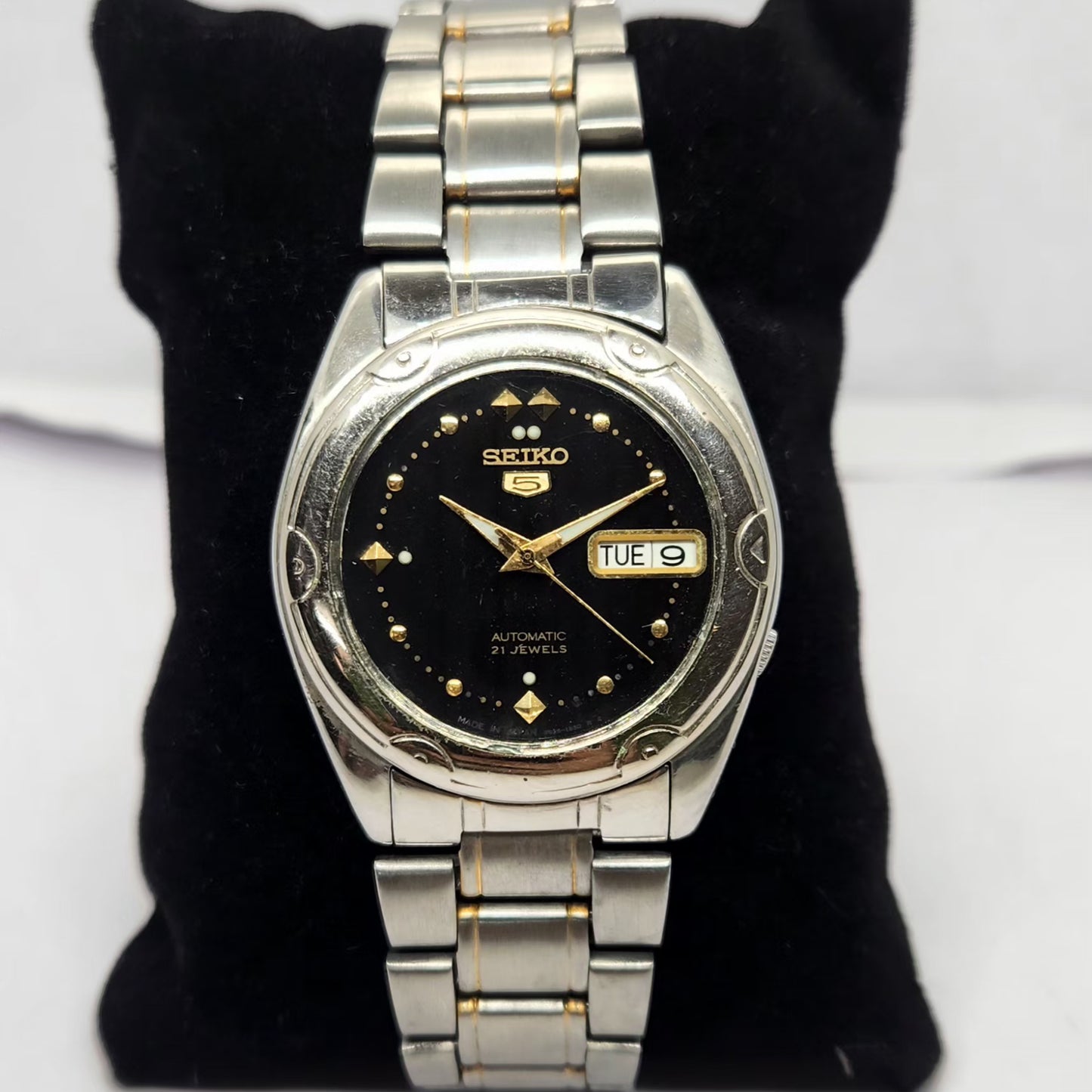 Vintage 1997 Original Seiko 5 Automatic 7S26-6030 Black face 21 Jewels Day-Date Japanese Men's Wrist Watch OG274