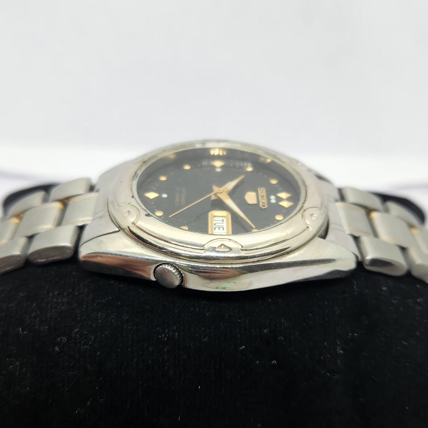 Vintage 1997 Original Seiko 5 Automatic 7S26-6030 Black face 21 Jewels Day-Date Japanese Men's Wrist Watch OG274