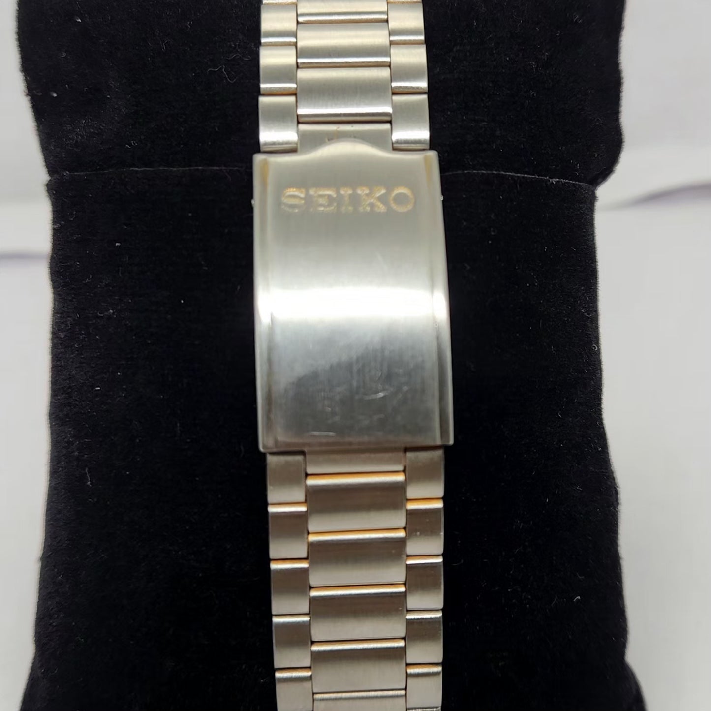 Vintage 1984 Original Seiko 5 Automatic 7009-3201 Gold face 17 Jewels Day-Date Japanese Men's Wrist Watch OG275