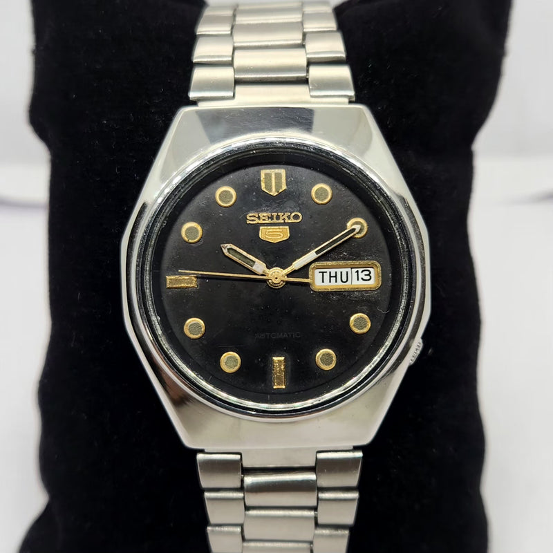 Vintage 1982 Original Seiko 5 Automatic 6309-720E Black face 17 Jewels Day-Date Japanese Men's Wrist Watch OG277