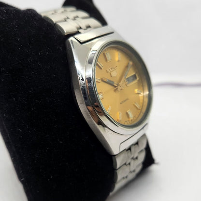 Vintage 1985 Original Seiko 5 Automatic 7009-8330 Gold face 17 Jewels Day-Date Japanese Men's Wrist Watch OG278