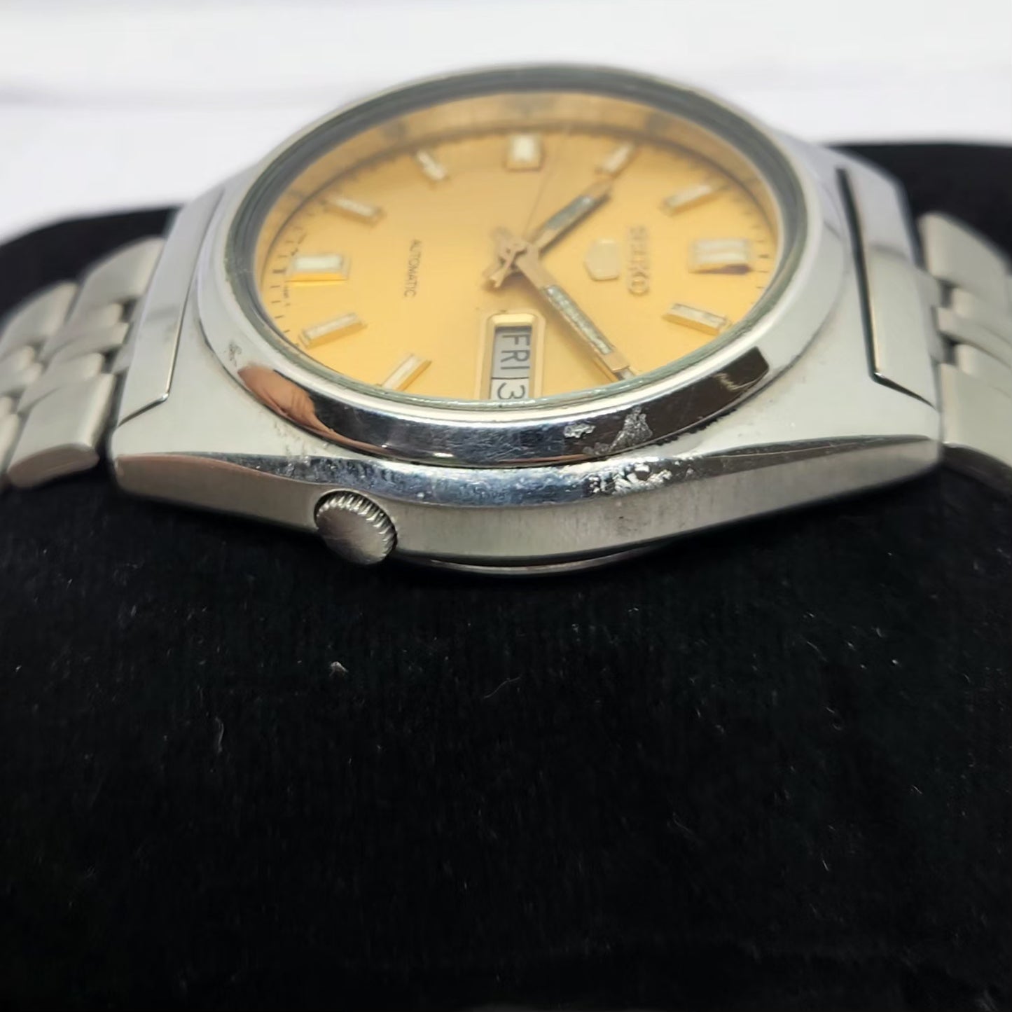 Vintage 1985 Original Seiko 5 Automatic 7009-8330 Gold face 17 Jewels Day-Date Japanese Men's Wrist Watch OG278