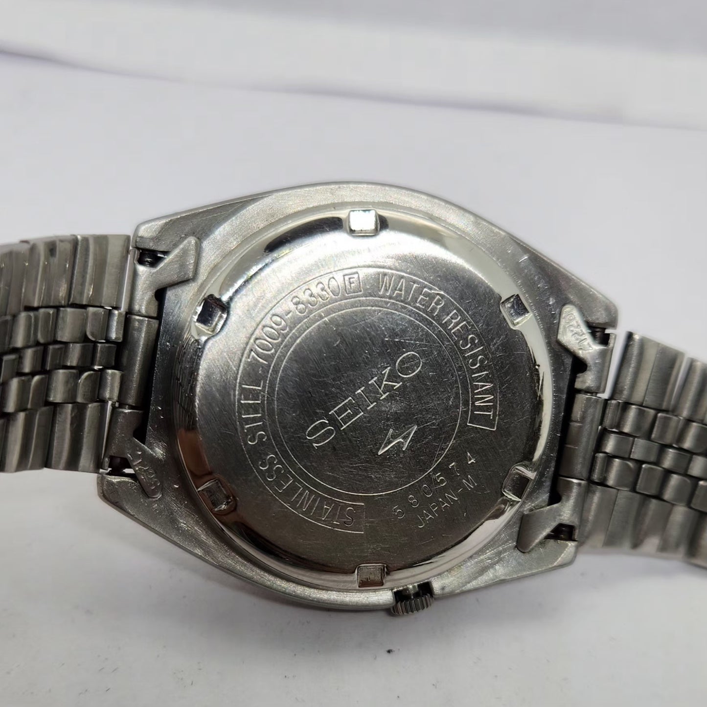 Vintage 1985 Original Seiko 5 Automatic 7009-8330 Gold face 17 Jewels Day-Date Japanese Men's Wrist Watch OG278