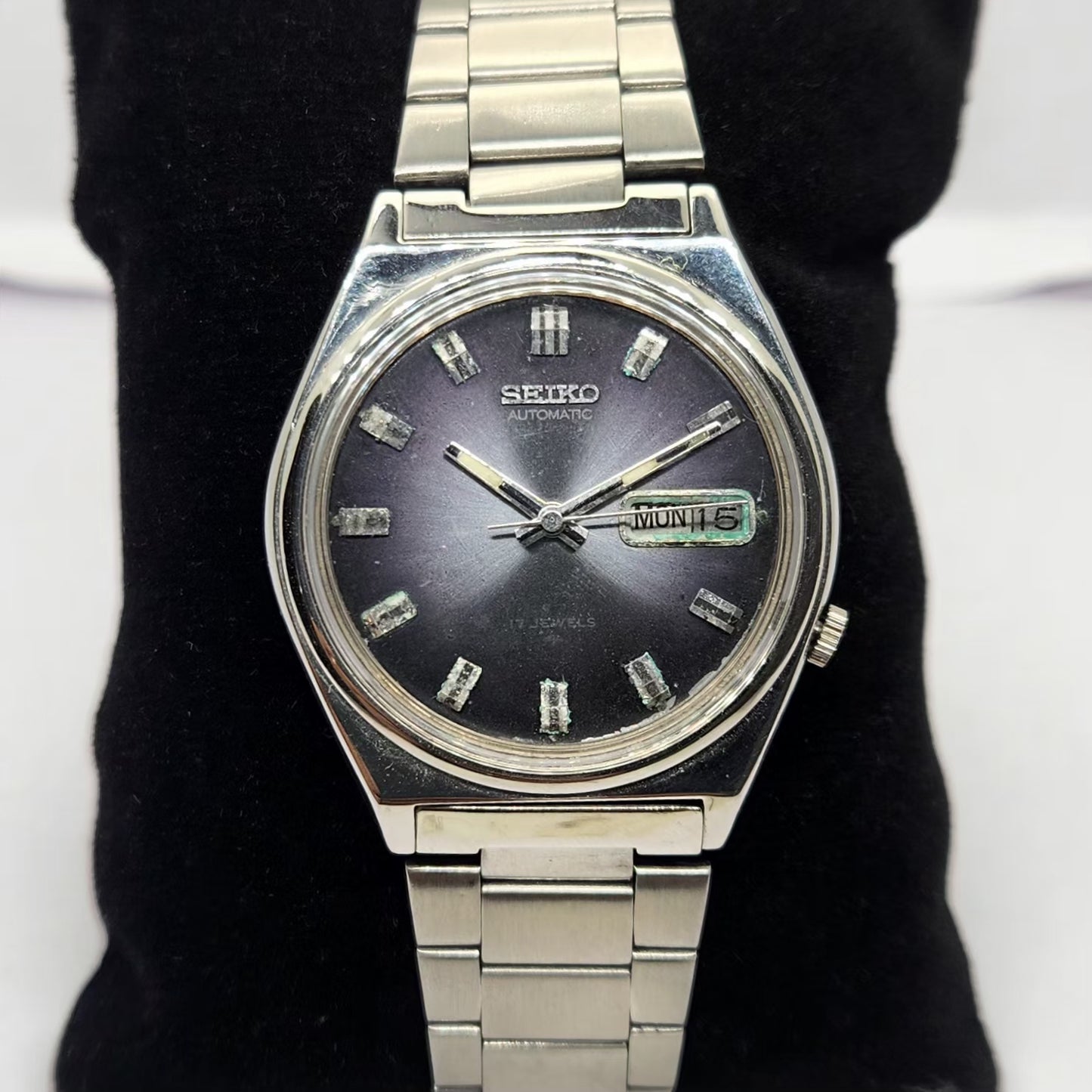 Vintage 1981 Original Seiko 5 Automatic 7009-3060 Grey face 17 Jewels Day-Date Japanese Men's Wrist Watch OG278