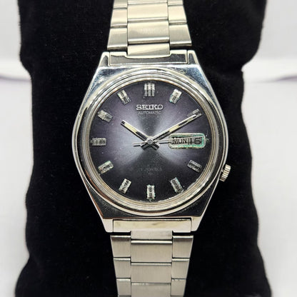 Vintage 1981 Original Seiko 5 Automatic 7009-3060 Grey face 17 Jewels Day-Date Japanese Men's Wrist Watch OG278