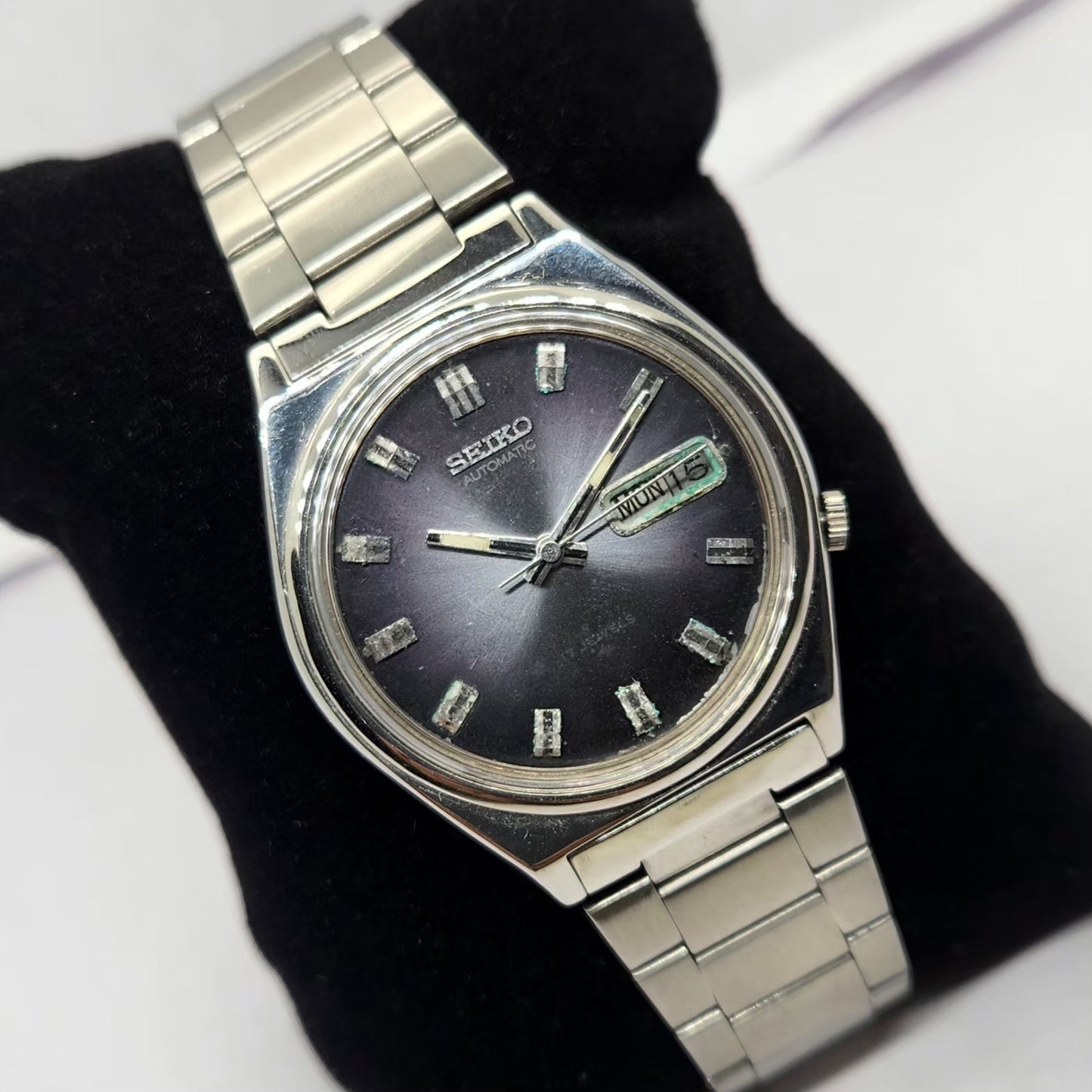 Vintage 1981 Original Seiko 5 Automatic 7009-3060 Grey face 17 Jewels Day-Date Japanese Men's Wrist Watch OG278