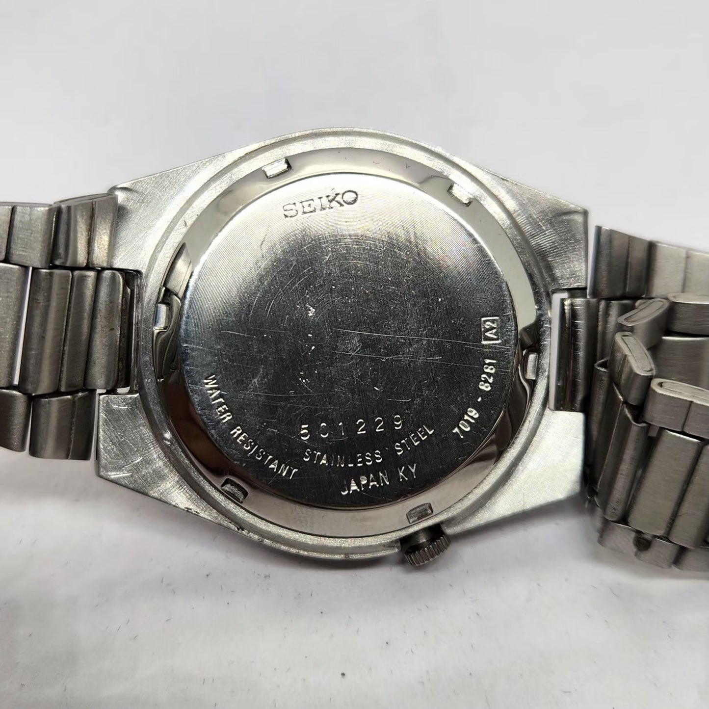 Vintage 1975 Original Seiko 5 Automatic 7019-8231 Black face 21 Jewels Day-Date Japanese Men's Wrist Watch OG279