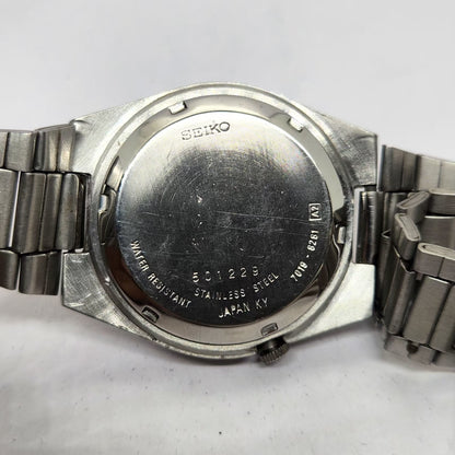 Vintage 1975 Original Seiko 5 Automatic 7019-8231 Black face 21 Jewels Day-Date Japanese Men's Wrist Watch OG279