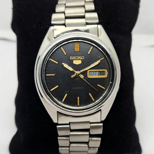 Vintage 1976 Original Seiko 5 Automatic 7009-3040 Black face 17 Jewels Day-Date Japanese Men's Wrist Watch OG280