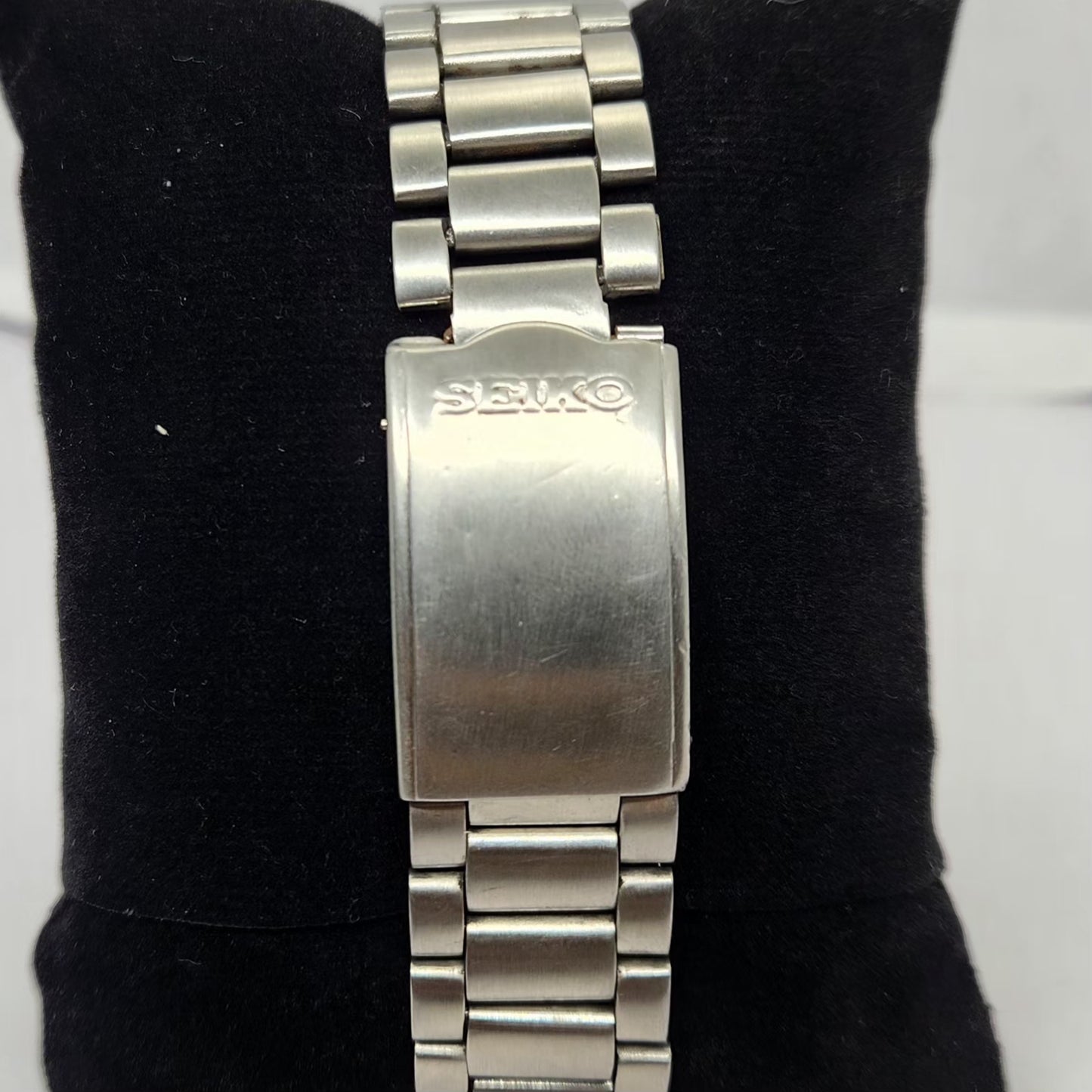 Vintage 1976 Original Seiko 5 Automatic 7009-3040 Black face 17 Jewels Day-Date Japanese Men's Wrist Watch OG280