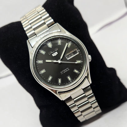 Vintage 1980 Original Seiko 5 Automatic 7009 Black face 17 Jewels Day-Date Japanese Men's Wrist Watch OG281