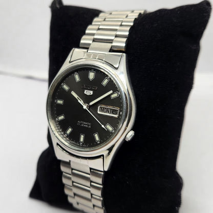 Vintage 1980 Original Seiko 5 Automatic 7009 Black face 17 Jewels Day-Date Japanese Men's Wrist Watch OG281