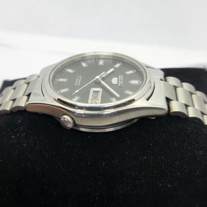 Vintage 1980 Original Seiko 5 Automatic 7009 Black face 17 Jewels Day-Date Japanese Men's Wrist Watch OG281