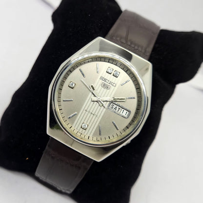 Vintage 1982 Original Seiko 5 Automatic 6309-720B Silver Face 17 Jewels Day-Date Japanese Men's Wrist Watch OG282