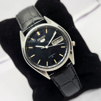 Vintage 1979 Original Seiko 5 Automatic 7009-6001 Black face 17 Jewels Day-Date Japanese Men's Wrist Watch OG283