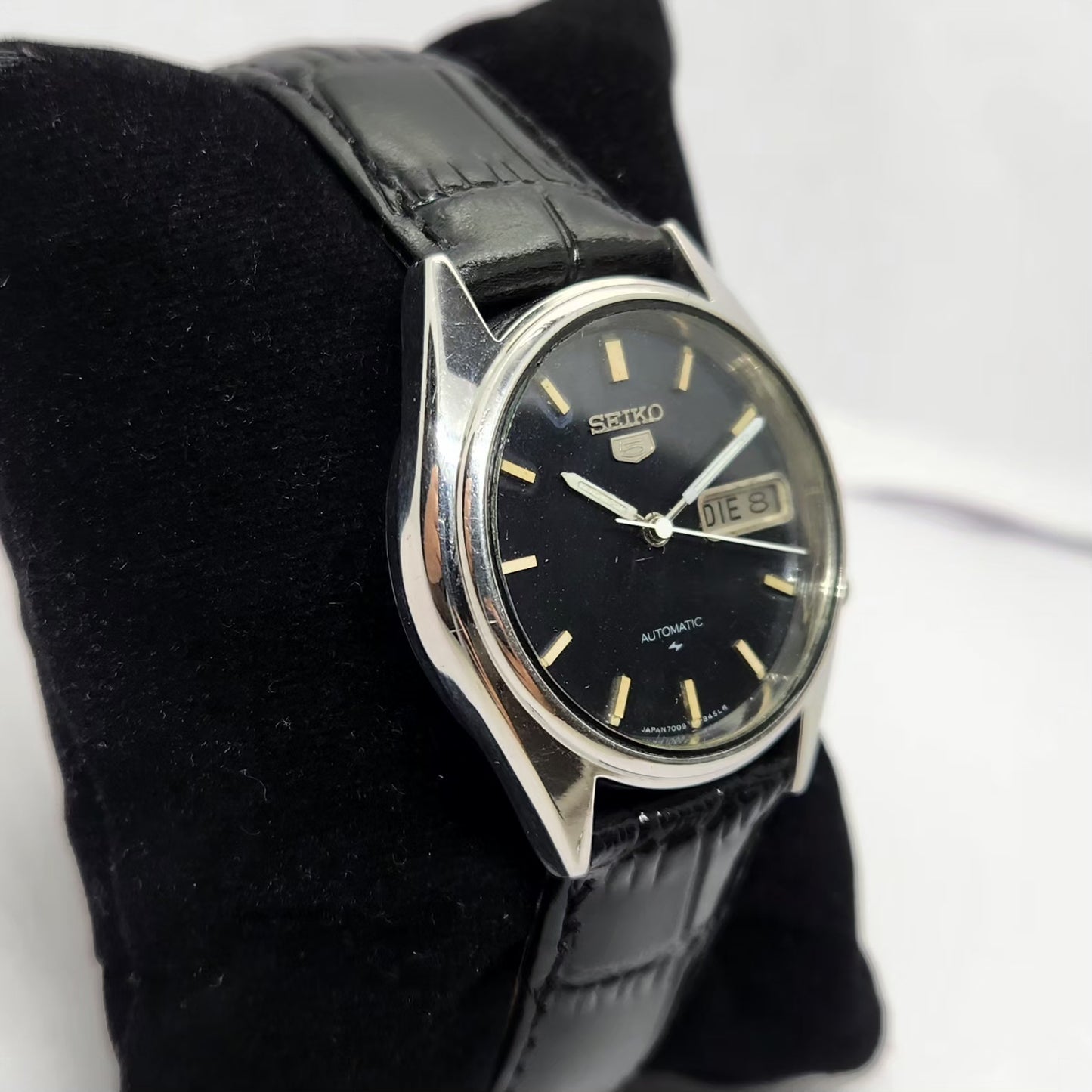 Vintage 1979 Original Seiko 5 Automatic 7009-6001 Black face 17 Jewels Day-Date Japanese Men's Wrist Watch OG283
