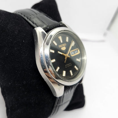 Vintage 1980 Original Seiko 5 Automatic 7S26 Black face 21 Jewels Day-Date Japanese Men's Wrist Watch OG285