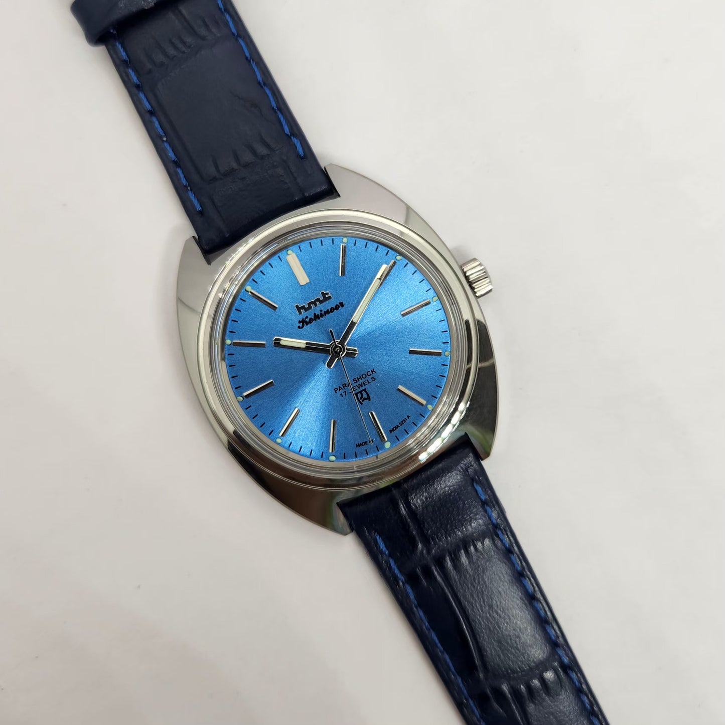 Vintage MOD HMT Kohinoor Hand Winding 17 Jewels Blue Face Blue Strap Men's Wrist Watch G23