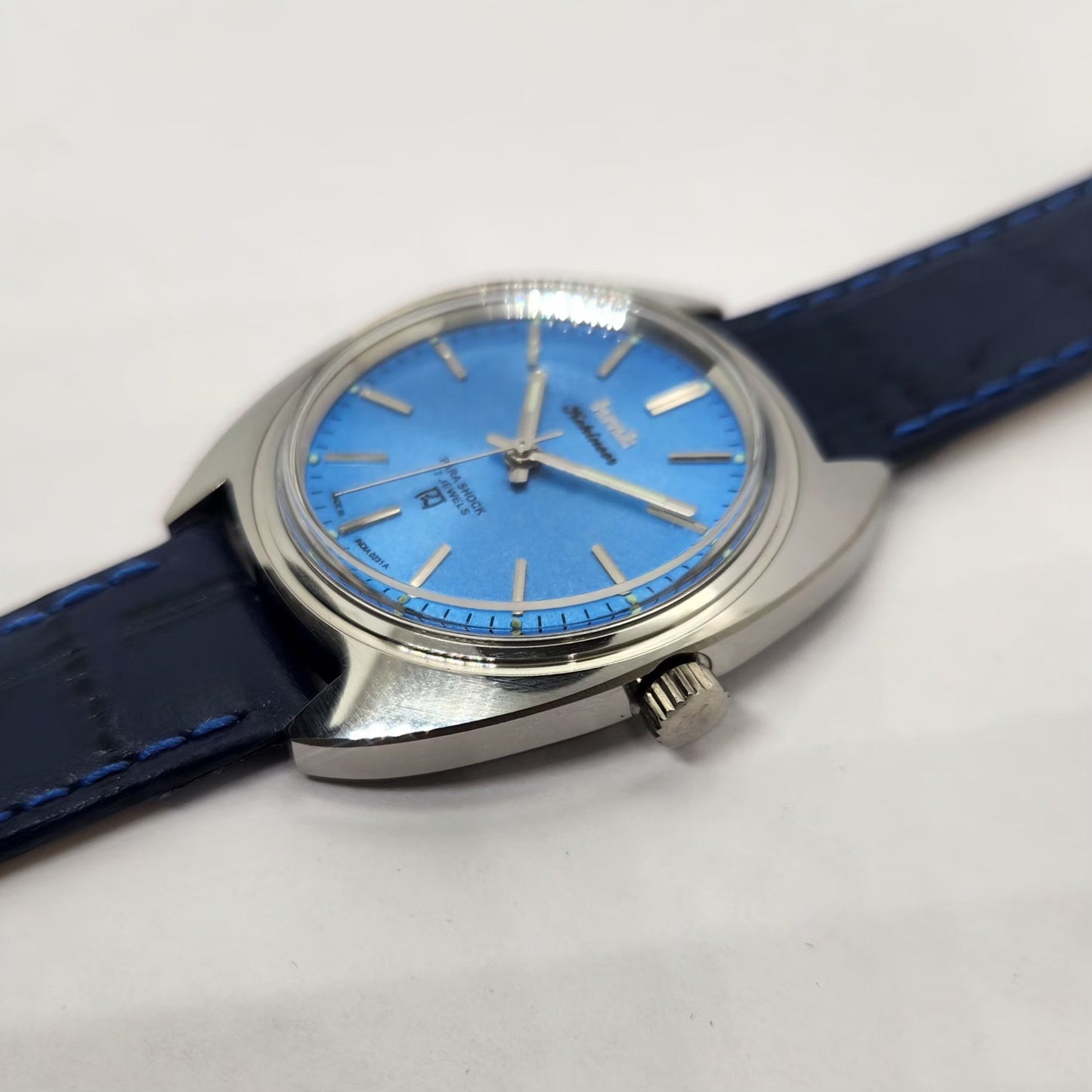Vintage MOD HMT Kohinoor Hand Winding 17 Jewels Blue Face Blue Strap Men's Wrist Watch G23
