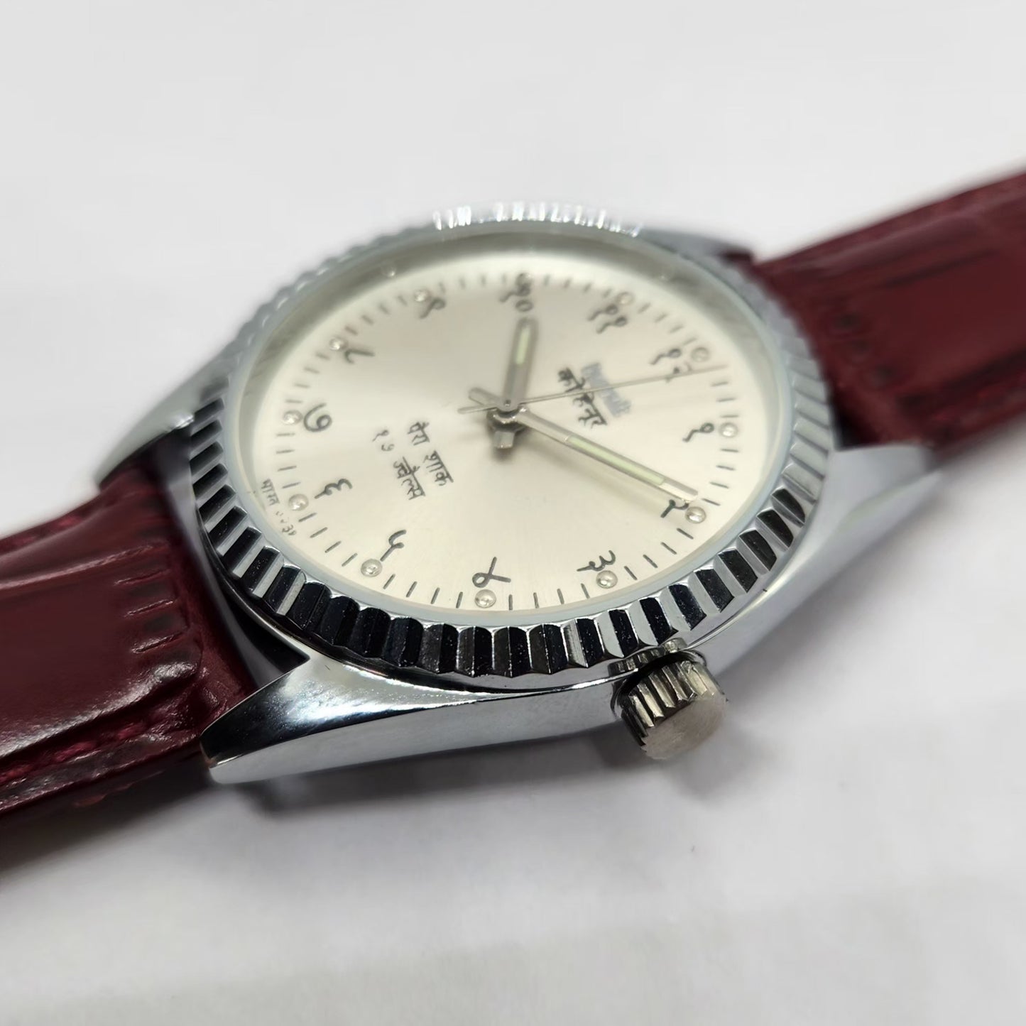 Vintage MOD HMT Kohinoor Devanagari Hand Winding Fluted Bazel SIlver Face Red Strap Men's Wrist Watch G29