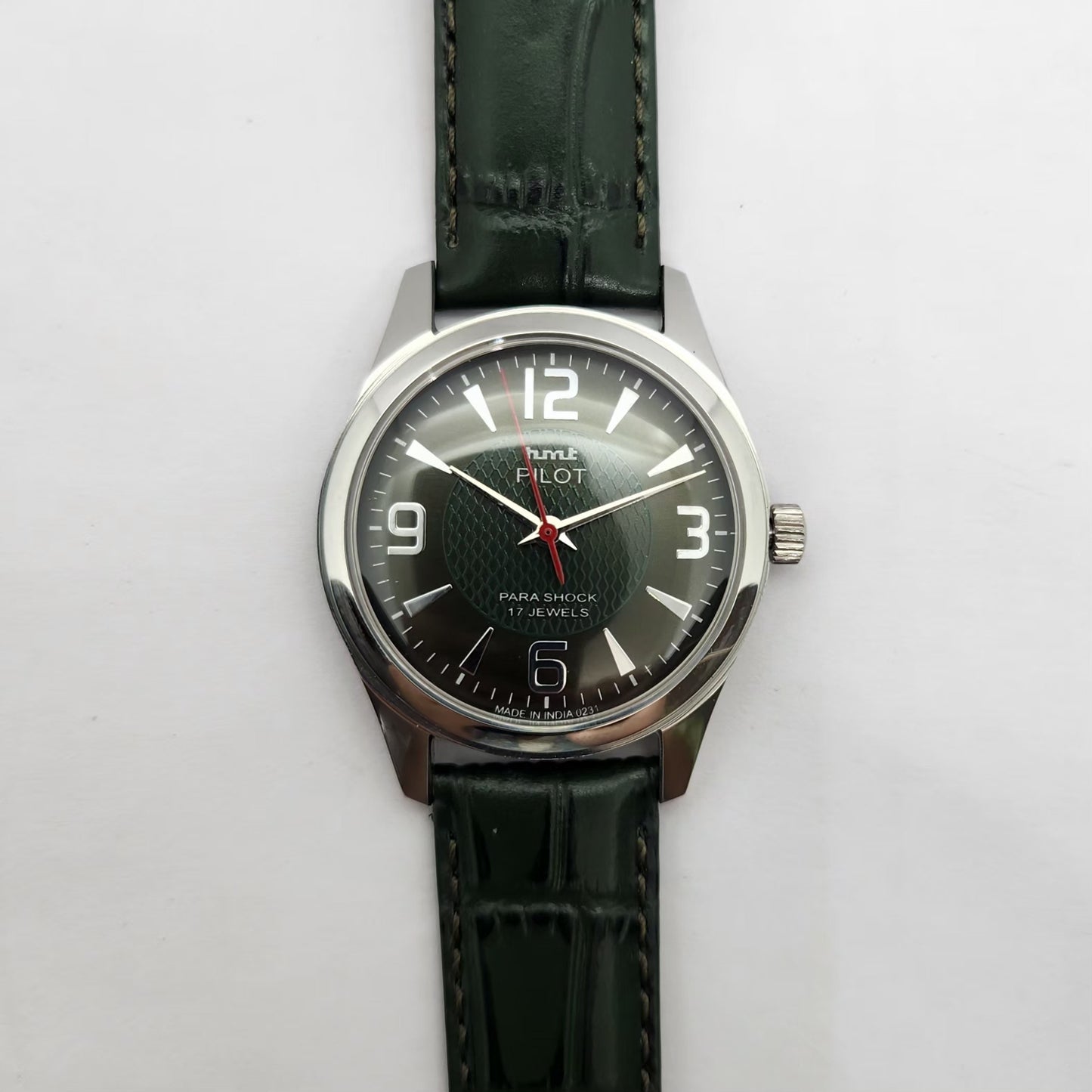 Vintage MOD HMT Pilot Hand Winding 17 Jewels Green Face Green Strap Men's Wrist Watch G28