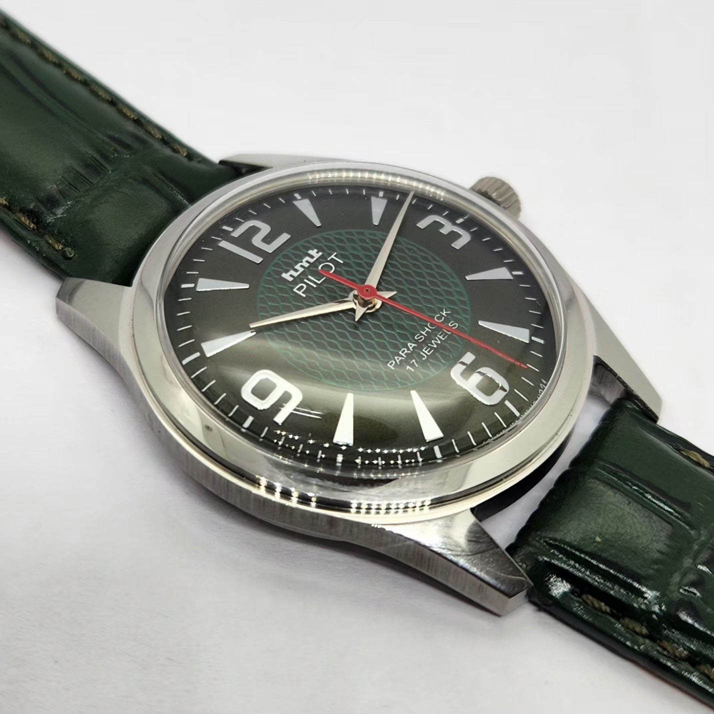 Vintage MOD HMT Pilot Hand Winding 17 Jewels Green Face Green Strap Men's Wrist Watch G28