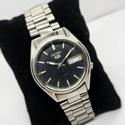 Vintage 1980 Original Seiko 5 Automatic 7S26-0530 Black Face 21 Jewels Day-Date Japanese Men's Wrist Watch OG288