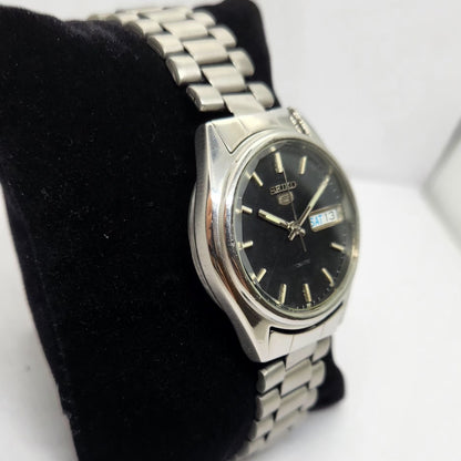 Vintage 1980 Original Seiko 5 Automatic 7S26-0530 Black Face 21 Jewels Day-Date Japanese Men's Wrist Watch OG288