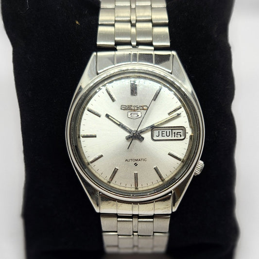Vintage 1980 Original Seiko 5 Automatic 6309-7150 Silver face 17 Jewels Day-Date Japanese Men's Wrist Watch OG290