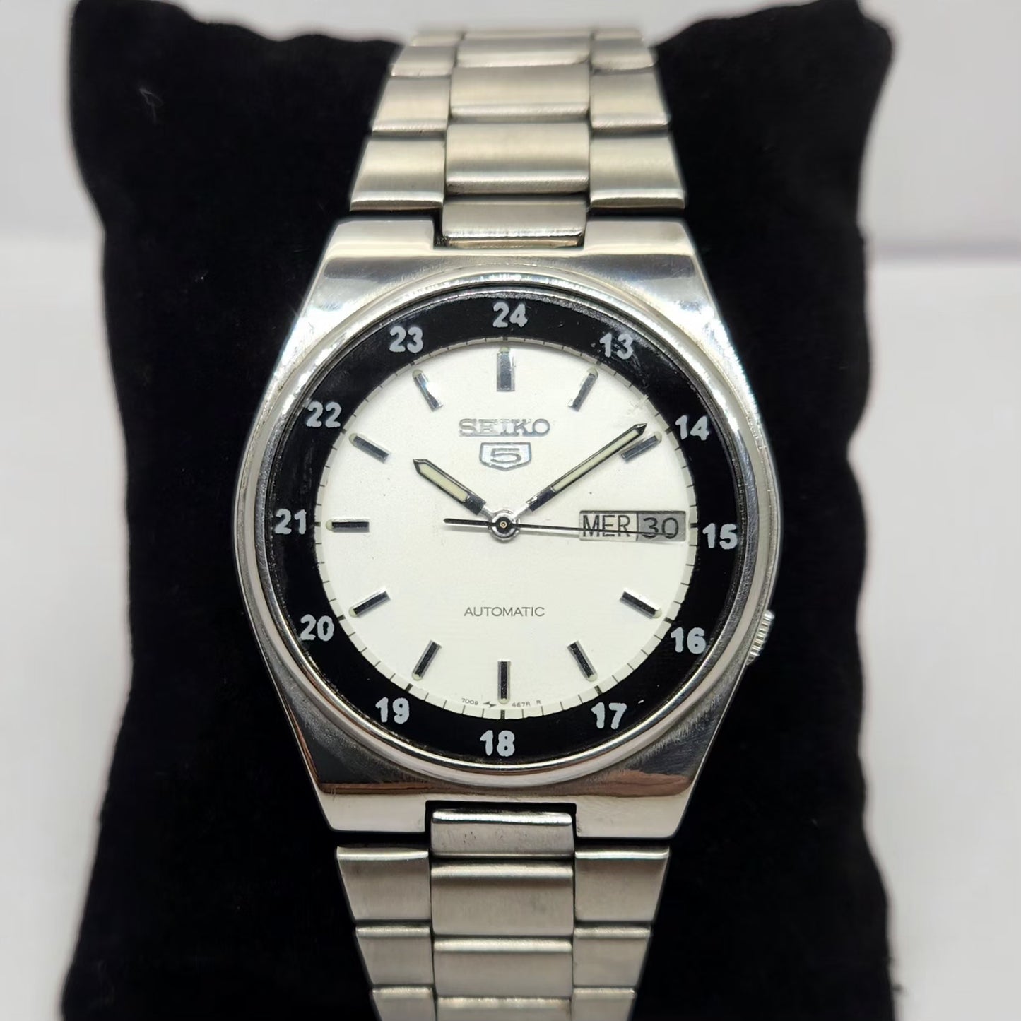 Vintage 1982 Original Seiko 5 Automatic 7009-316A White Face 17 Jewels Day-Date Japanese Men's Wrist Watch OG291