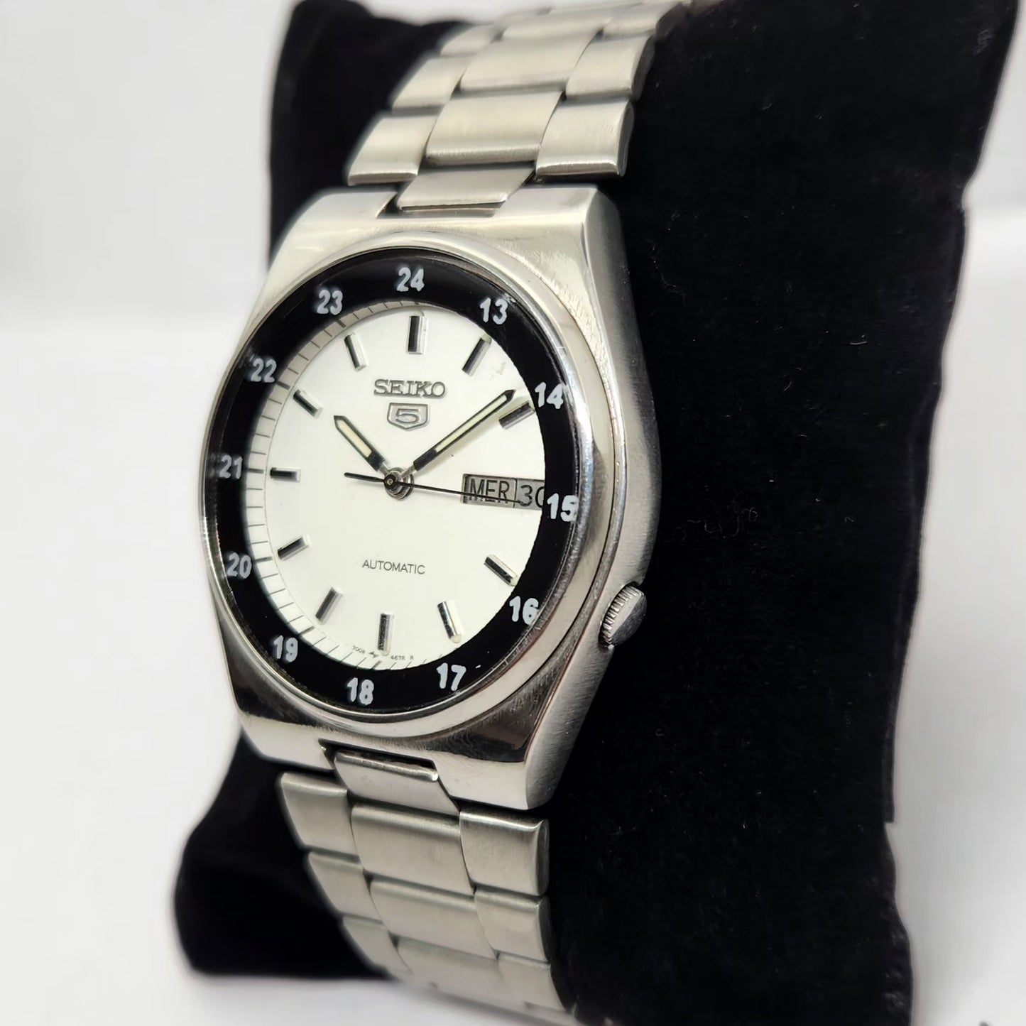 Vintage 1982 Original Seiko 5 Automatic 7009-316A White Face 17 Jewels Day-Date Japanese Men's Wrist Watch OG291