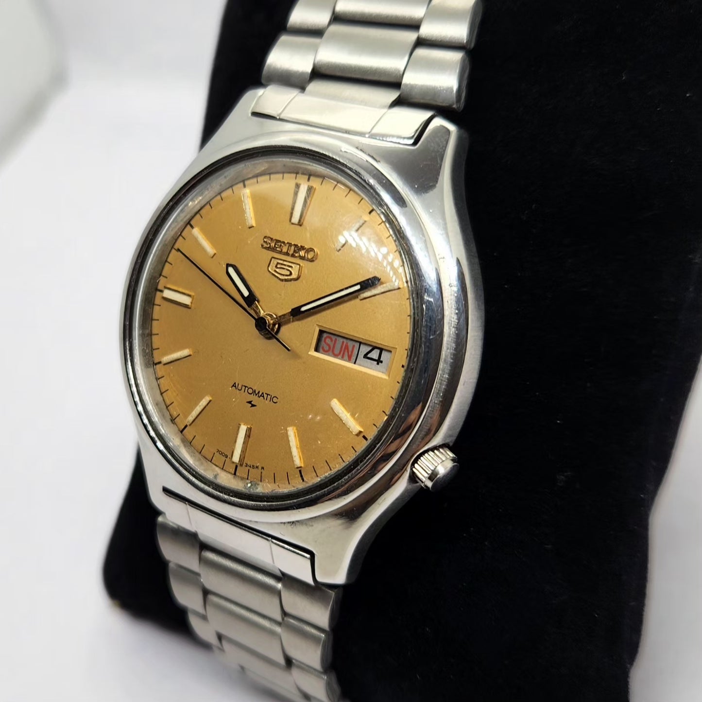 Vintage 1983 Original Seiko 5 Automatic 7009-8810 Gold face 17 Jewels Day-Date Japanese Men's Wrist Watch OG292