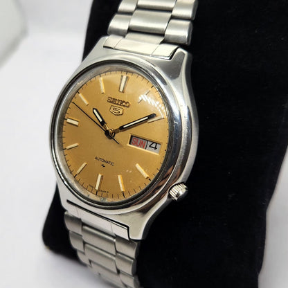 Vintage 1983 Original Seiko 5 Automatic 7009-8810 Gold face 17 Jewels Day-Date Japanese Men's Wrist Watch OG292