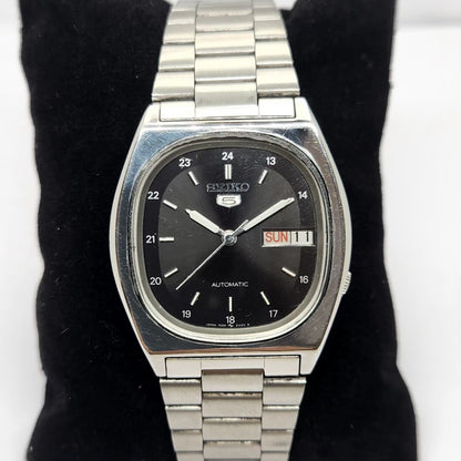 Vintage 1983 Original Seiko 5 Automatic 7009-3070 Black Face 17 Jewels Day-Date Japanese Men's Wrist Watch OG293