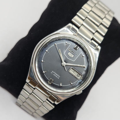 Vintage 1973 Original Seiko 5 Automatic 7019-8180 Grey face 21 Jewels Day-Date Japanese Men's Wrist Watch OG295