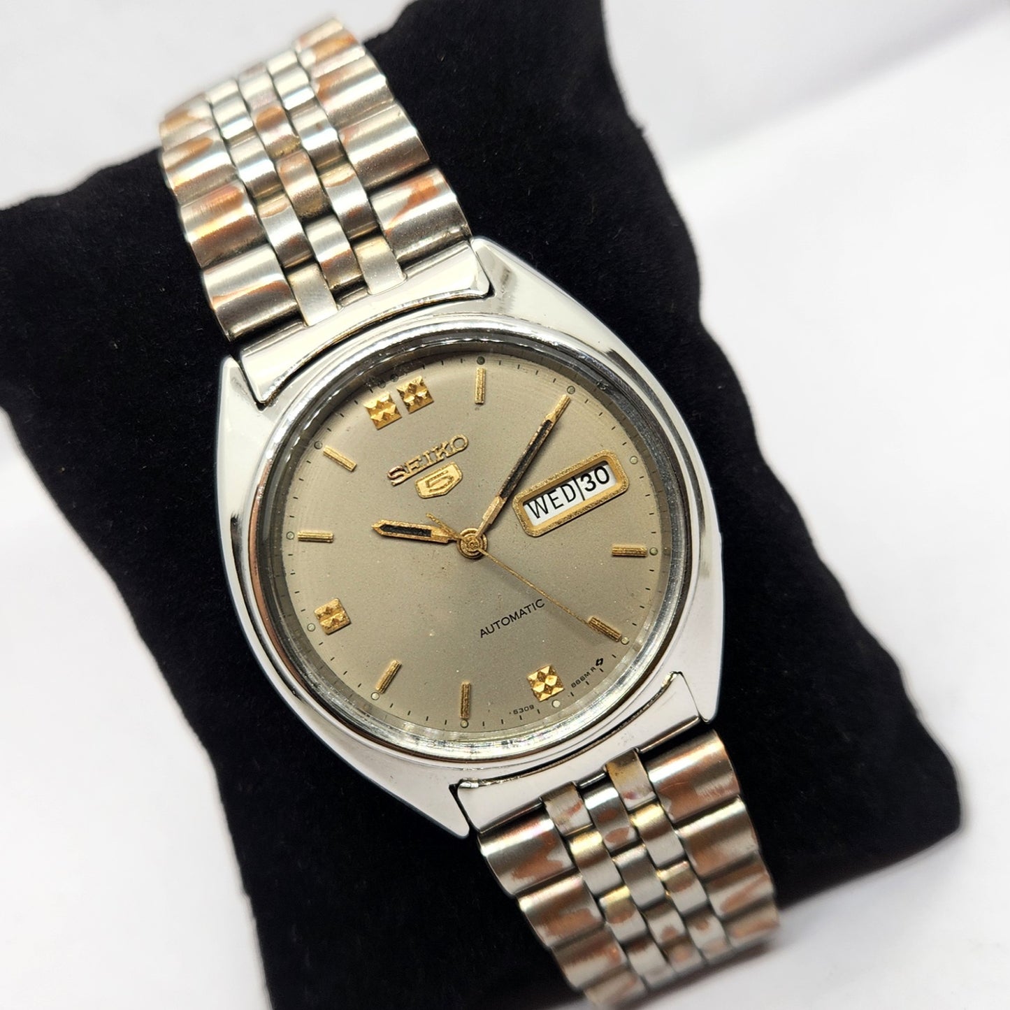 Vintage 1976 Original Seiko 5 Automatic 6309-8840 Grey face 17 Jewels Day-Date Japanese Men's Wrist Watch OG298