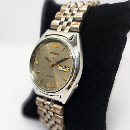 Vintage 1976 Original Seiko 5 Automatic 6309-8840 Grey face 17 Jewels Day-Date Japanese Men's Wrist Watch OG298