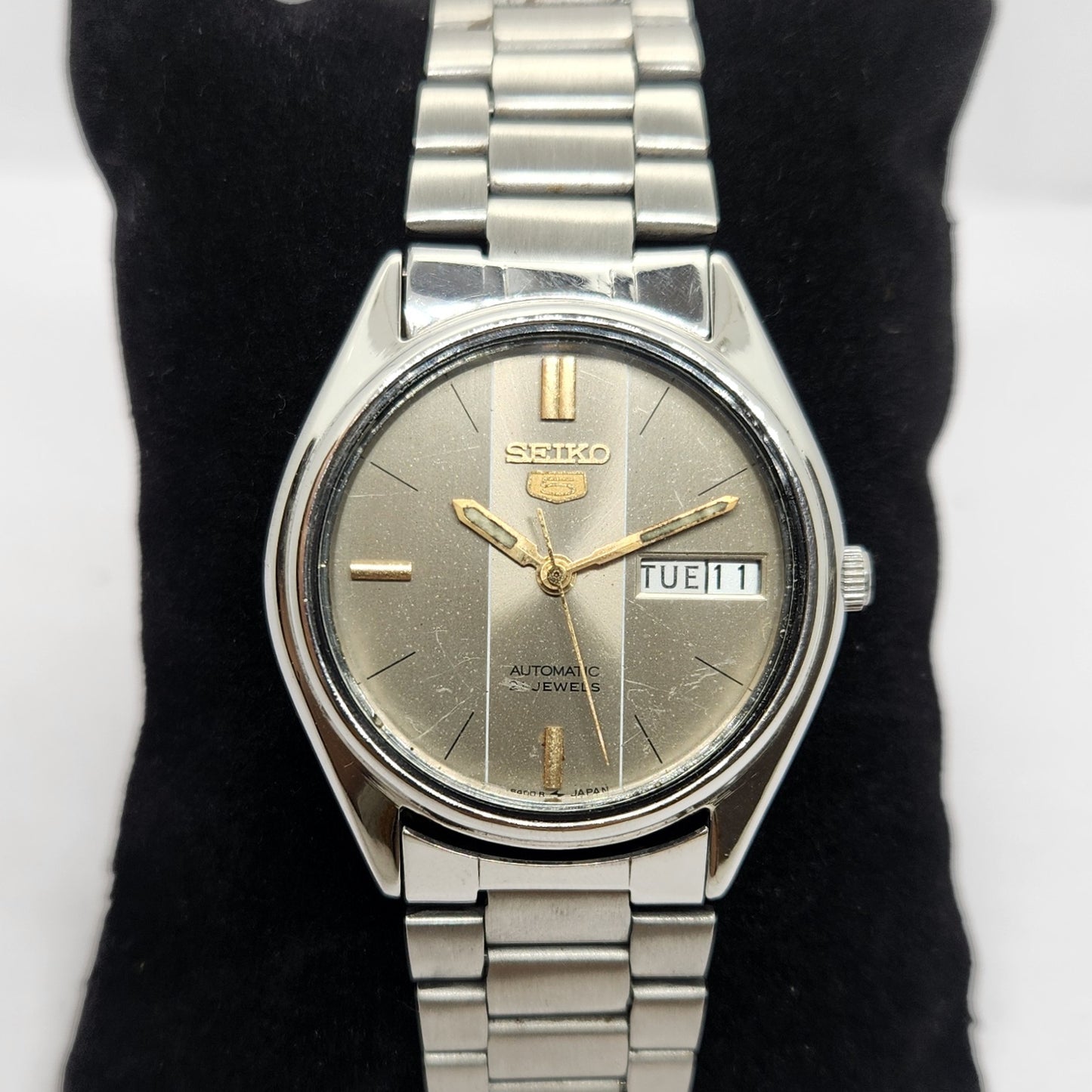 Vintage 1977 Original Seiko 5 Automatic 6309-6240 Grey face 17 Jewels Day-Date Japanese Men's Wrist Watch OG300