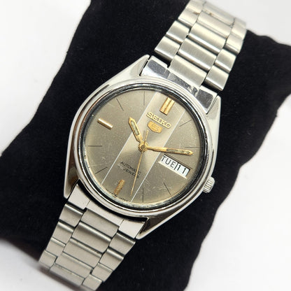 Vintage 1977 Original Seiko 5 Automatic 6309-6240 Grey face 17 Jewels Day-Date Japanese Men's Wrist Watch OG300