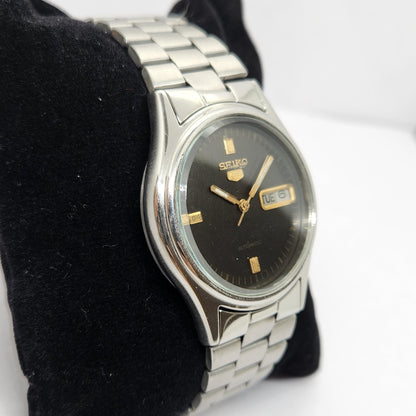 Vintage 1983 Original Seiko 5 Automatic 7009-3131 Black face 17 Jewels Day-Date Japanese Men's Wrist Watch OG301