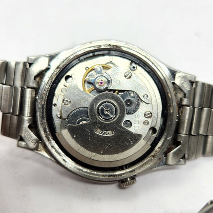 Vintage 1983 Original Seiko 5 Automatic 7009-3131 Black face 17 Jewels Day-Date Japanese Men's Wrist Watch OG301