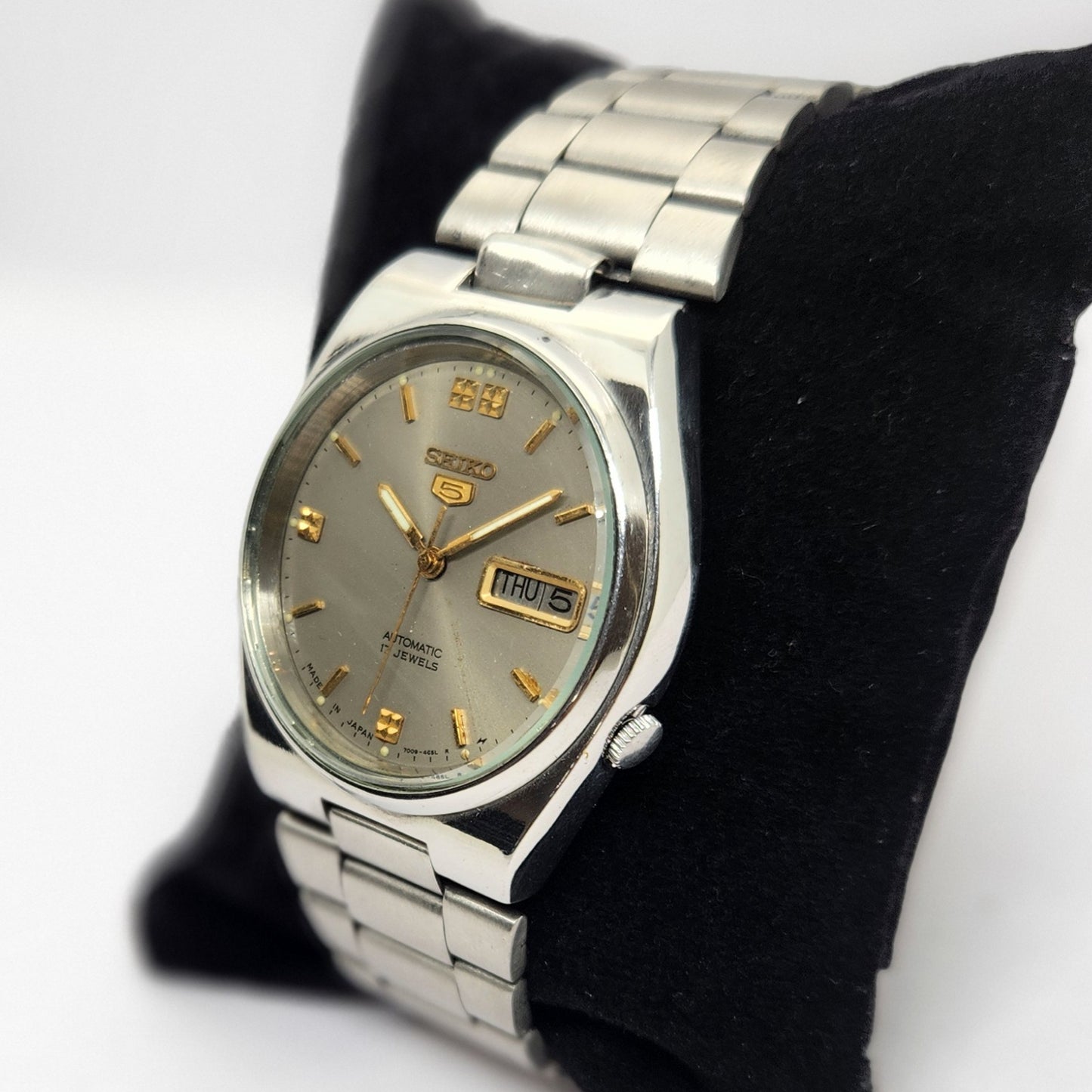 Vintage 1979 Original Seiko 5 Automatic 7009-3130 Grey Face 17 Jewels Day-Date Japanese Men's Wrist Watch OG302