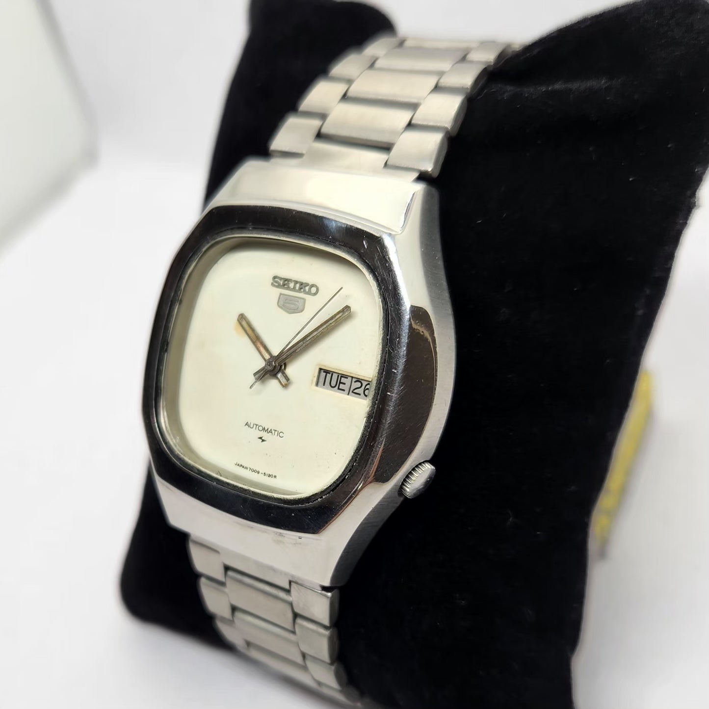 Vintage 1982 Original Seiko 5 Automatic 7009-5180 White face 17 Jewels Day-Date Japanese Men's Wrist Watch OG303