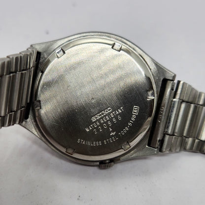 Vintage 1982 Original Seiko 5 Automatic 7009-5180 White face 17 Jewels Day-Date Japanese Men's Wrist Watch OG303
