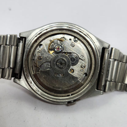 Vintage 1982 Original Seiko 5 Automatic 7009-5180 White face 17 Jewels Day-Date Japanese Men's Wrist Watch OG303