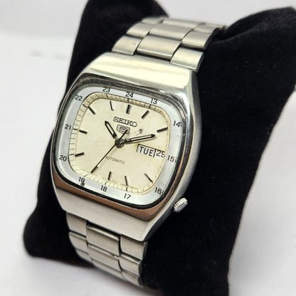 Vintage 1982 Original Seiko 5 Automatic 6349-5000 White face 23 Jewels Day-Date Japanese Men's Wrist Watch OG305