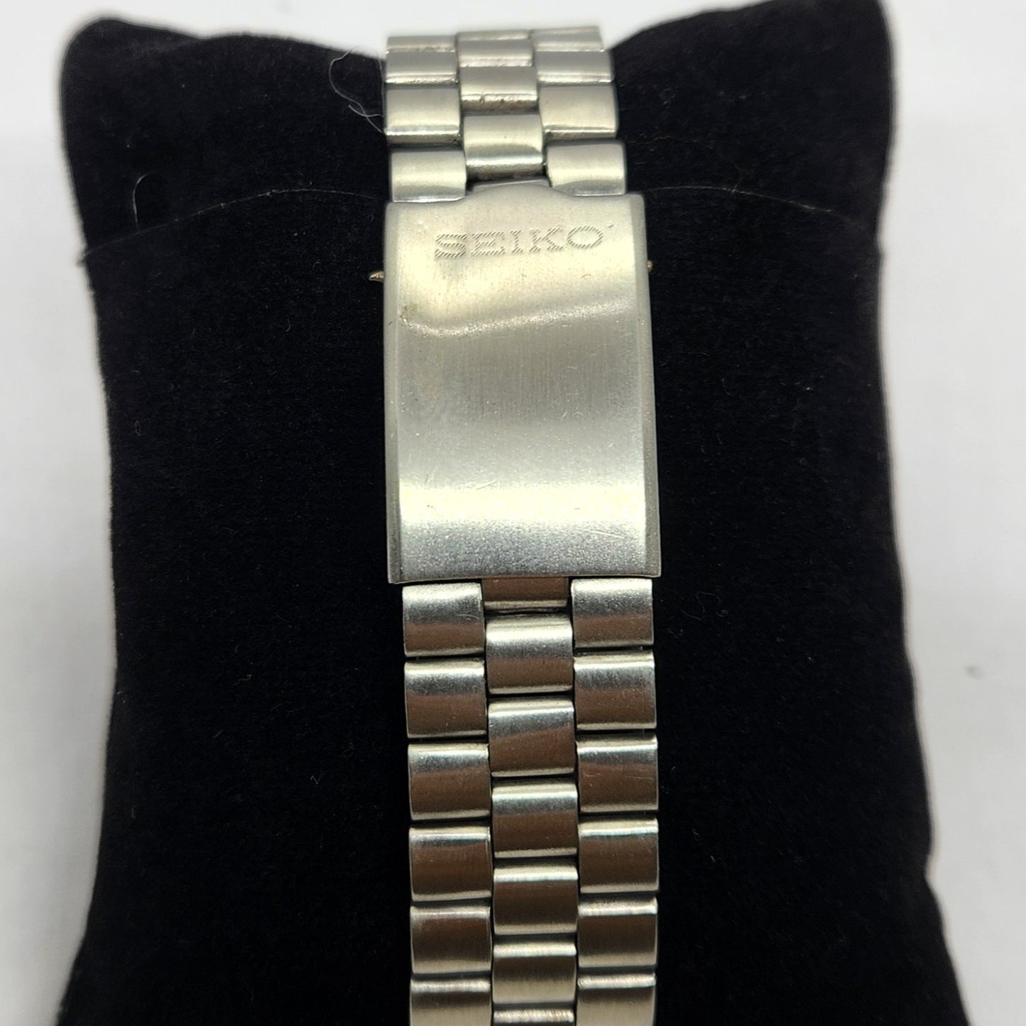 Vintage 1975 Original Seiko 5 Automatic 7019-8080 Silver face 21 Jewels Day-Date Japanese Men's Wrist Watch OG306