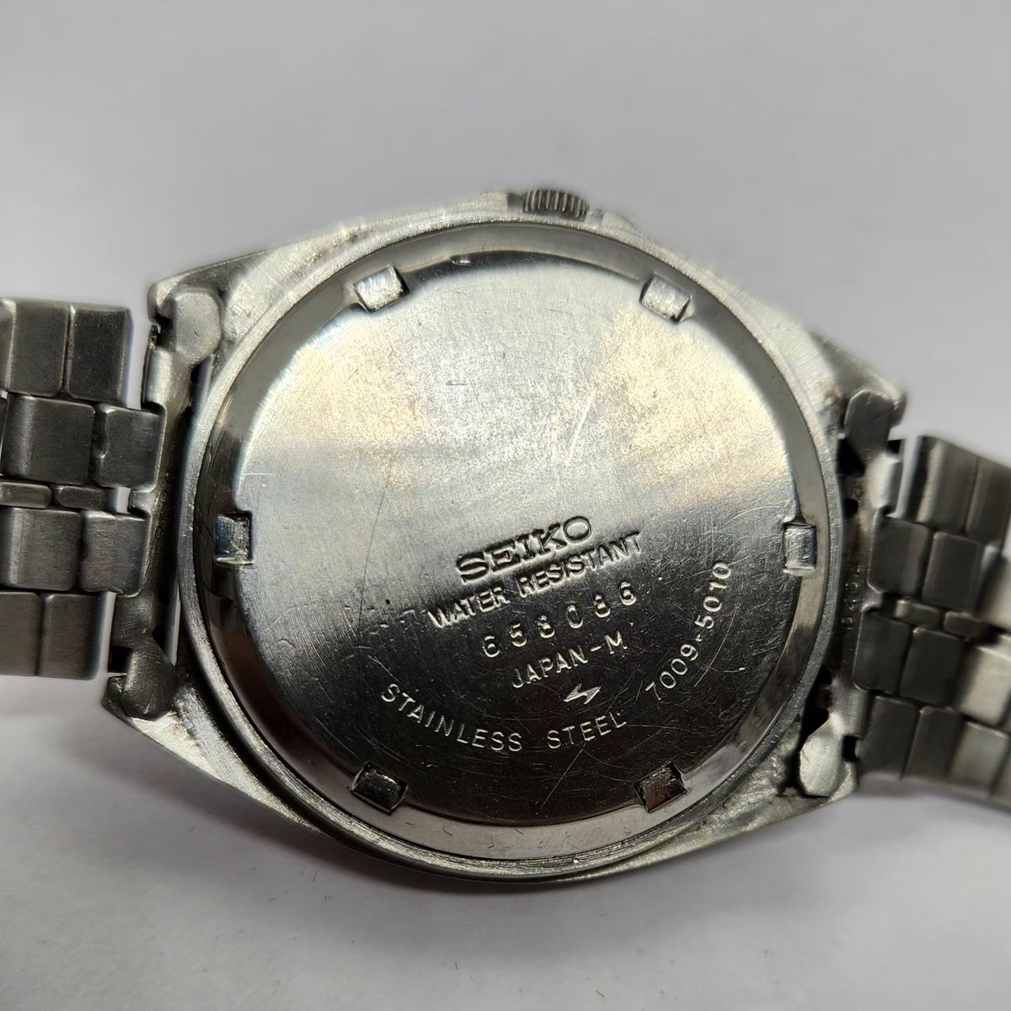 Vintage 1976 Original Seiko 5 Automatic 7009-5010 Silver Face 17 Jewels Day-Date Japanese Men's Wrist Watch OG308