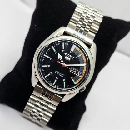 Vintage 1980 Original Seiko 5 Automatic 7S26 Black Face 21 Jewels Day-Date Japanese Men's Wrist Watch OG309